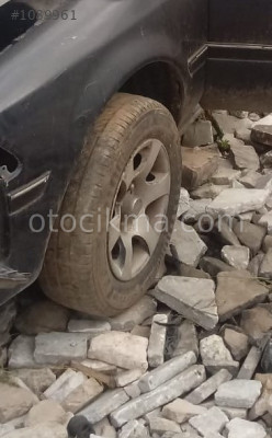 toyota corona 2.0 çıkma sol ön jant lastik