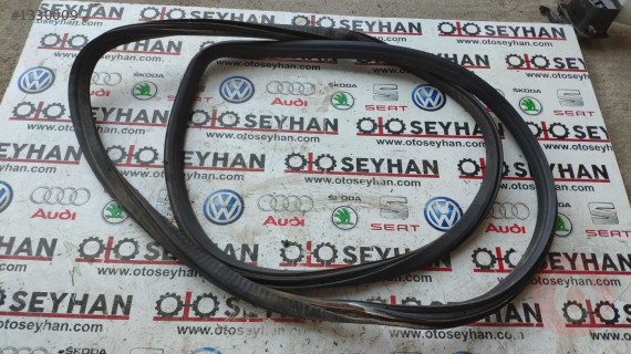 vw polo classic ön sol kapı lastiği