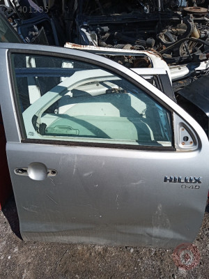 ORJİNAL ÇIKMA TOYOTA HİLUX SAĞ ÖN KAPI
