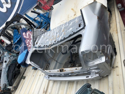 TOYOTA COROLLA KOMPLE KESME ARKA ZZ121 2002 2007 SEDAN