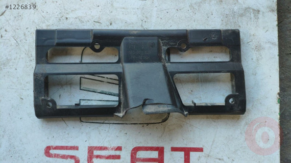 6R0971839 seat ibiza 2015 tesisat ayırıcı kapağı