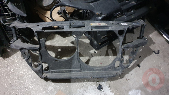 AUDİ A6 ÖN PANEL 01.04