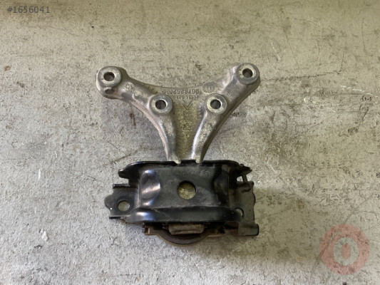 CİTROEN C3 MOTOR KULAĞI ÇIKMA ORJİNAL MONTECAR