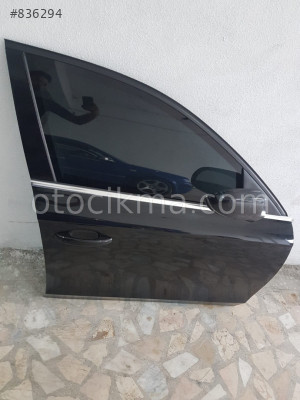 Audi A4 Sağ ön dış kapı kolu hatasız orjinal çıkma