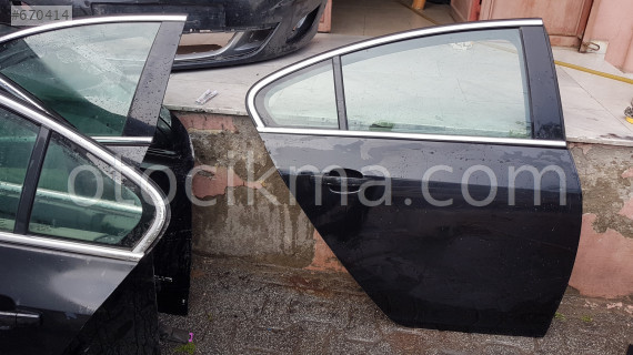 opel insignia sağ arka kapı ve astra corsa mokka çıkmaları