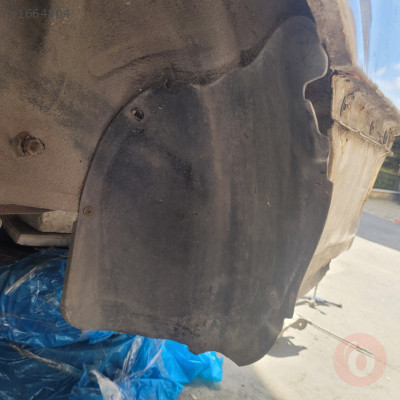 Opel Omega B Sol arka Çamurluk Davlumbazı