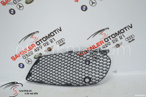 13-19 MERCEDES C SIFIR W205 AMG SOL ÖN SİS FARI ÇERÇEVESİ