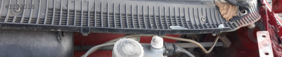1993 model peugeot 405 çıkma cam önü ızgarası