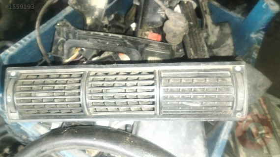 Audi A6  1996 model Difūzör