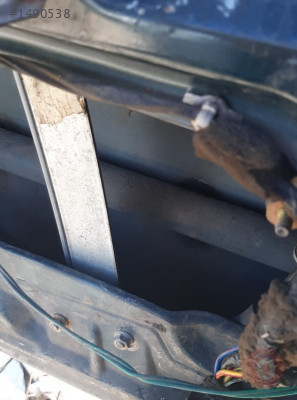 1996 hyundai elantra 1.8 otomatik çıkma sol ön cam krikosu