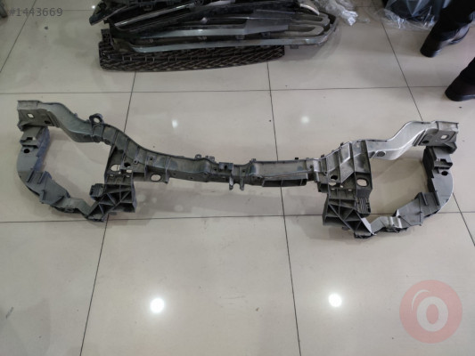 Ford Focus Ön Panel 2014 2018 F1EB8B041A