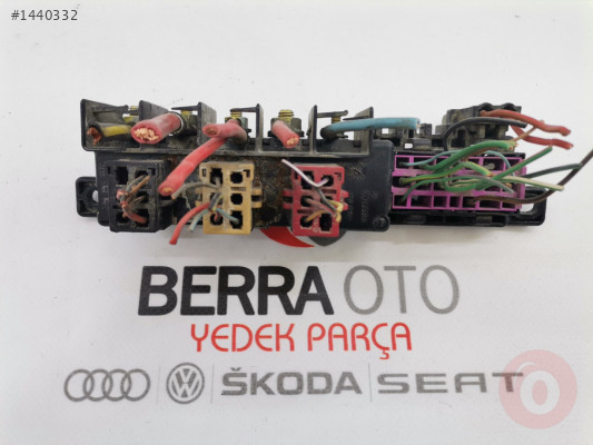 VOLKSWAGEN BORA GOLF 1997-2005 SİGORTA KUTUSU 8L0941822