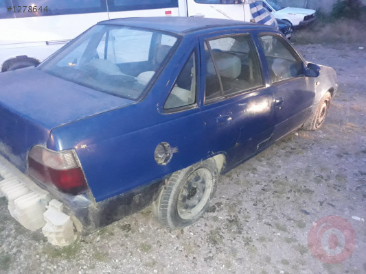 Daewoo nexia sag arka kapı