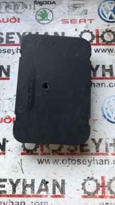 64229122453 9122453 bmw x5 e70 bagaj havalandırma kapağı