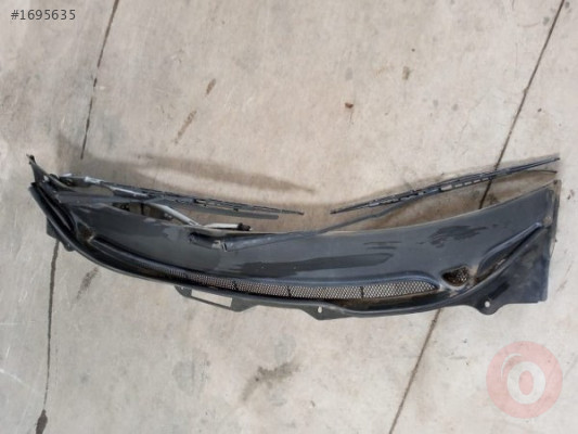 VOLVO V70 ÖN CAM IZGARASI
