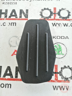 8V0819915 audi a3 2020 ön cam ızgarası kapağı