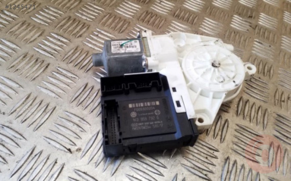 GOLF 5 04-08 CAM MOTORU SOL ÖN 0130822229 1K0959793K