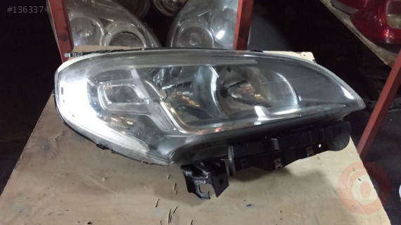 Fiat Doblo 4 sağ far