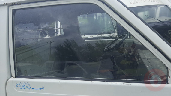 kia besta çıkma sağ ön cam