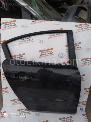 Mazda 3 Sağ arka kapı
