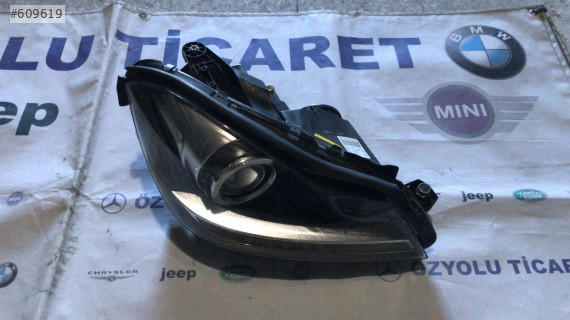 Mercedes W204 C serisi Makyajlı Sağ far