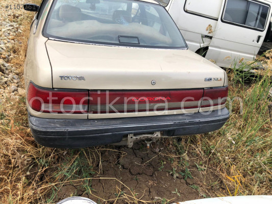 TOYOTA CORONA ARKA TAMPON