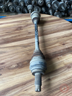 BMW F10 520İ ÇIKMA ORJİNAL ARKA SAĞ SOL AKS MİLİ