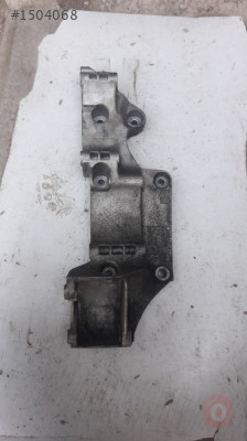 Audi  A3Sarj dinama ayagi  çıkma   06a903143p