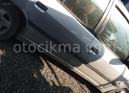 1998 model peugeot 306 1.8 benzinli çıkma sağ marşbiyel