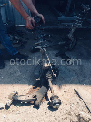 JETTA 2006 SALINCAK VE JETTA TÜM ÇIKMA YEDEK PARÇALAR