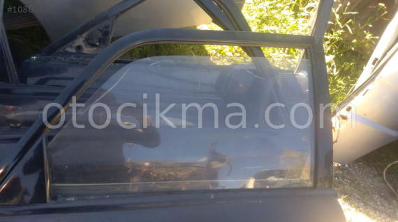 mazda 323 sağ arka cam