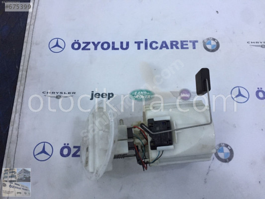 MERCEDES W204 DEPO YAKIT POMPASI VE ŞAMANDIRASI A2044700294