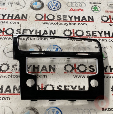 5G1819743 volkswagen golf 7 2014 göğüs teyp ızgara çerçevesi