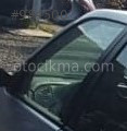 1998 model peugeot 306 1.8 benzinli çıkma sol ön kapı camı