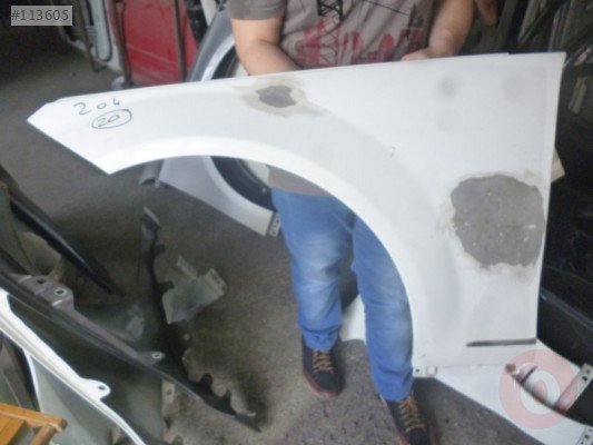 204 SOL ÖN ÇAMURLUK MERCEDES ORJİNAL ÇIKMA PARÇA