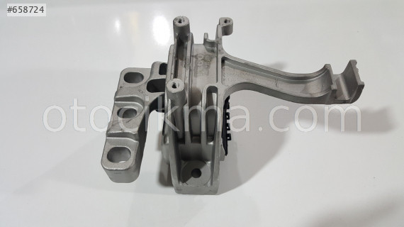 AUDI A3 MOTOR TAKOZU 2012-2016