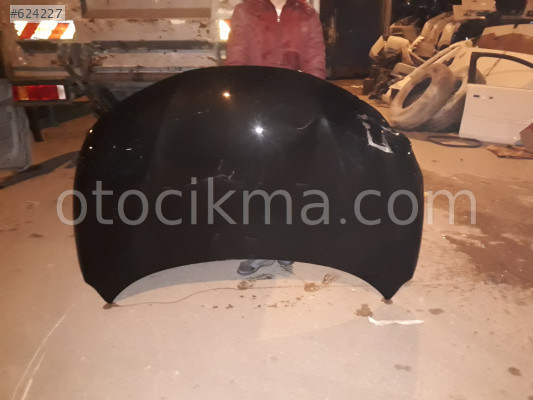 Nissan Qashgai motor kaputu