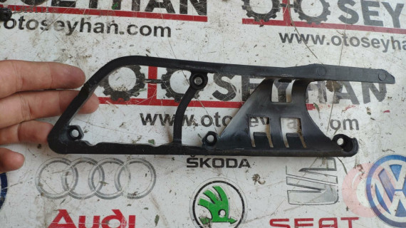 3027577 vw jetta 2011-15 ön sol kapı iç açma kolu yuvası
