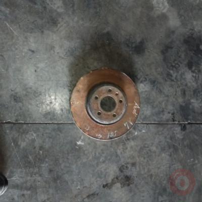 Audi A4 ÇIKMA sol ön taşıyıcı disk