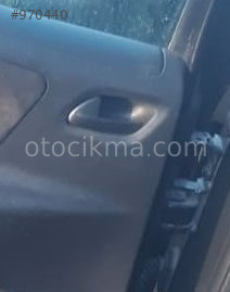 2009 model peugeot 207 1.4 çıkma sol arka kapı kolçağı