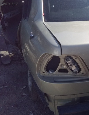 2001  VOLVO S40 2000 TURBO ORJİNAL SOL ARKA ÇAMURLUK.