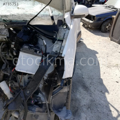 Volkswagen Tiguan ön sol çamurluk