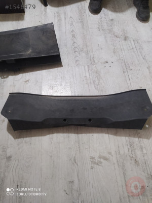 Ford focus 3 çıkma arka panel pilastigi BM51-F40352-A