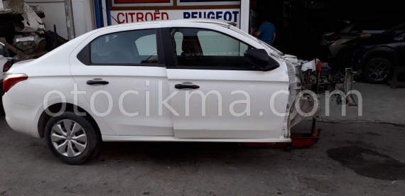 CİTROEN  C  ELYSEE    ÇIKMA   SAĞ  ÖN  KAPI  LİDER PEUGEOT