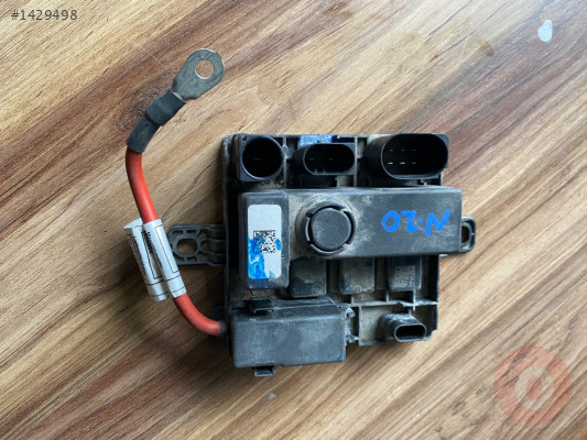 Bmw F10 520İ N20 Motor besleme ünitesi 7614585