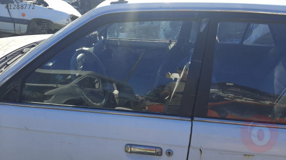 mazda 323 sedan çıkma sol ön kapı camı