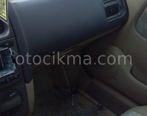 2000 NİSSAN PRİMERA 1.8 TORPİDO ÇIKMA.