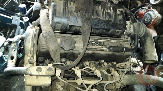 Mazda 323  85 model dizel motor
