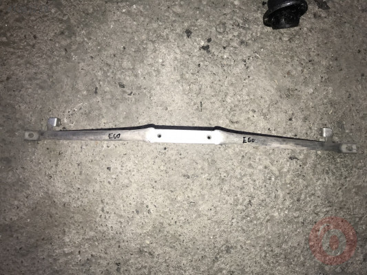 Bmw e60 ön panel demiri