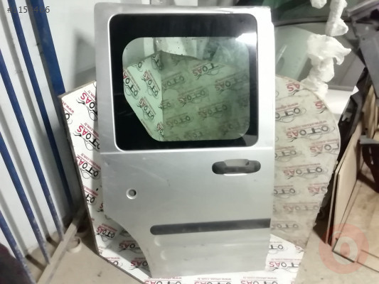 FORD CONNECT SAĞ SÜRGÜ KAPI (CAMLI VAN)